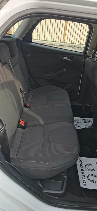 FORD Focus 2013 — imagine 5
