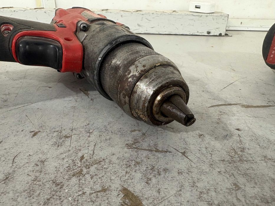 Винтоверт - Milwaukee 18V Li ion