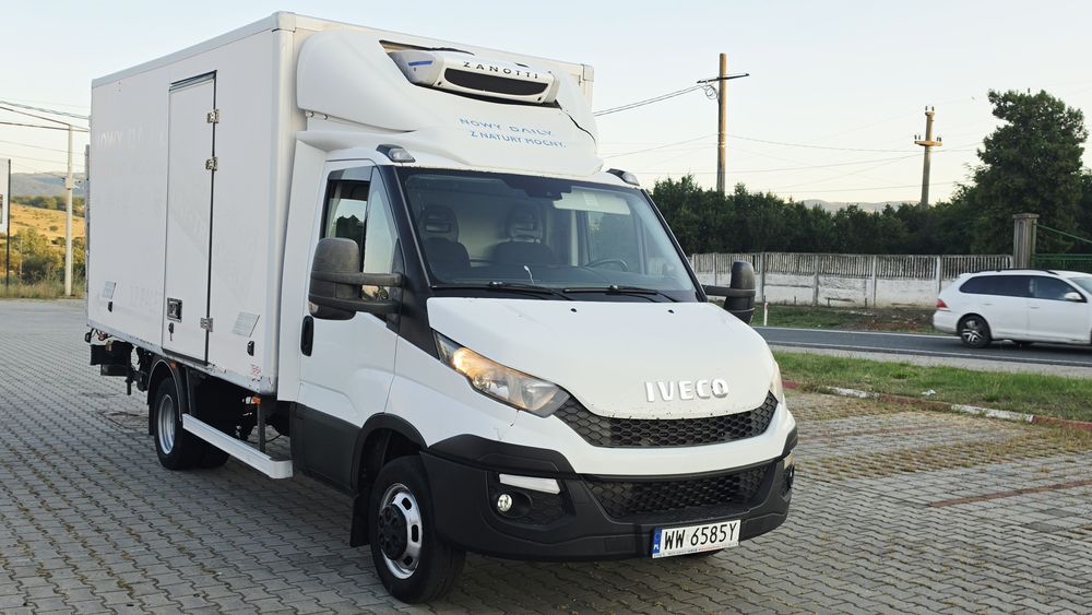 Iveco frigorific lift