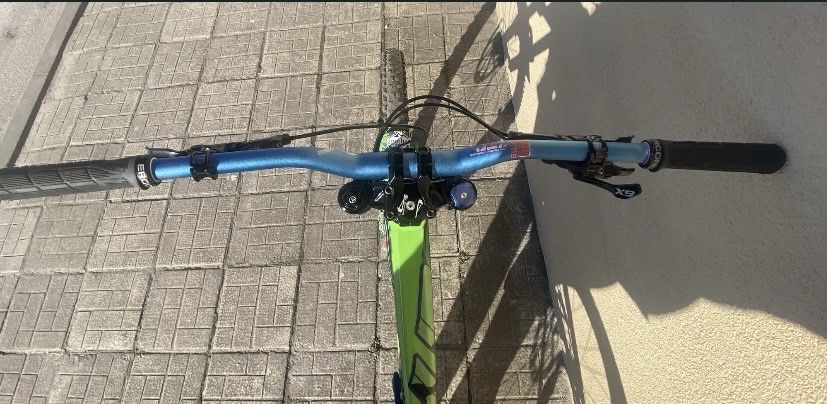 Yt Tues отлично състояние