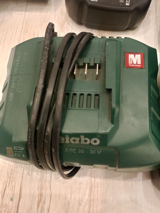 Зарядни за Bosch, Makita, Milwaukee, Metabo, Stihl