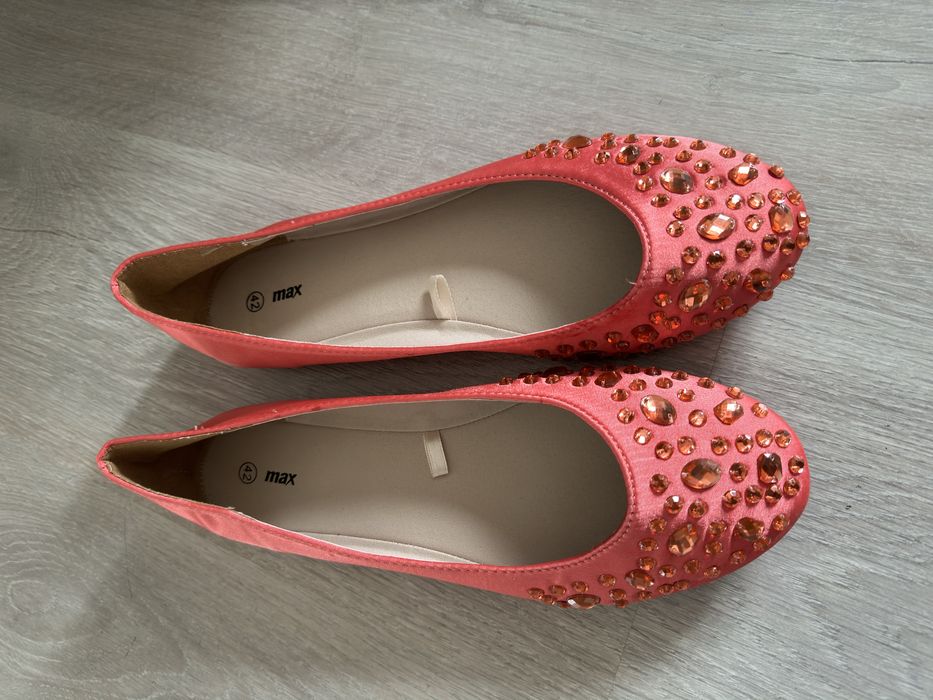 Продам балетки 42 размер