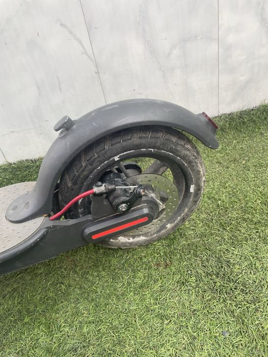 Vând trotinetă electrică