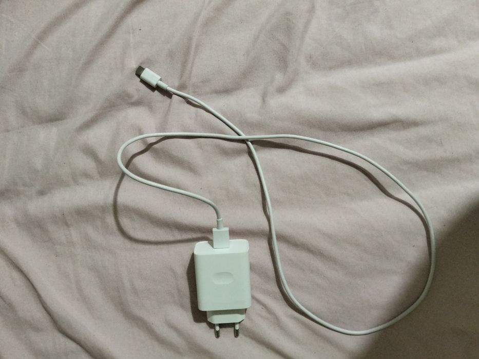 Телефон OPPO A5 2025