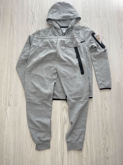 Trening Nike Tech Full Gri