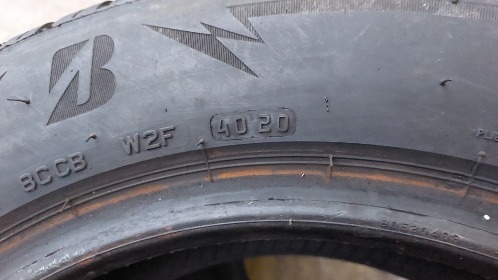 Зимни гуми 195/60/15 Bridgestone Blizzak  2 броя