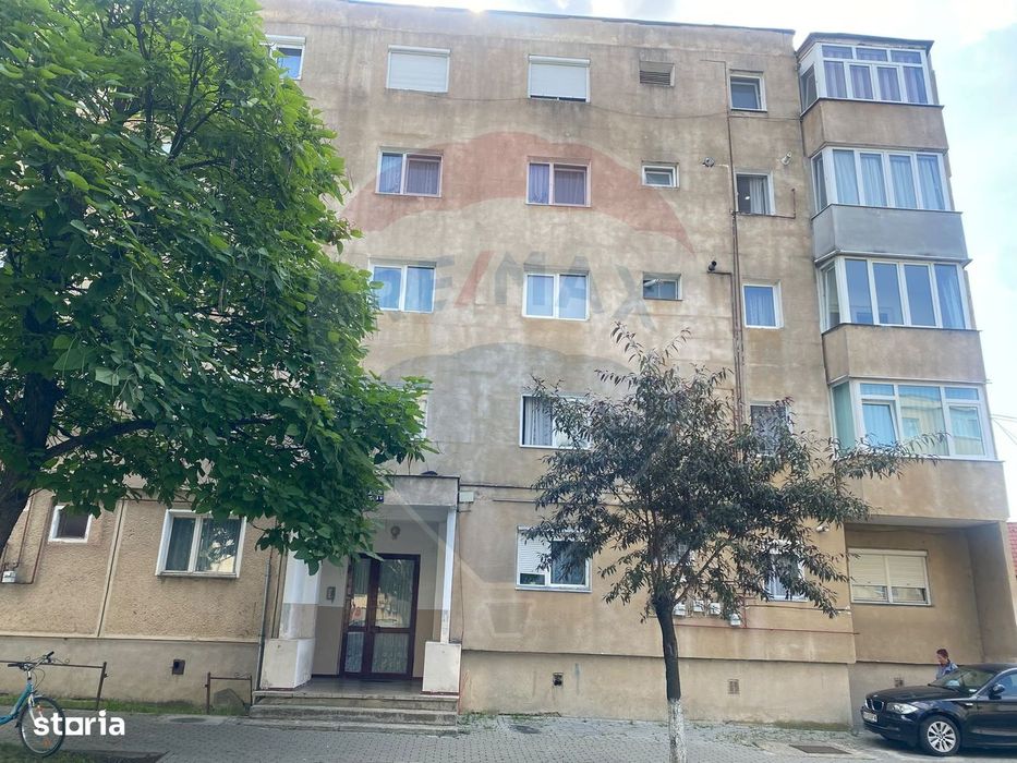 Apartament cu 3 camere de vânzare în zona Centrala, Fagaras