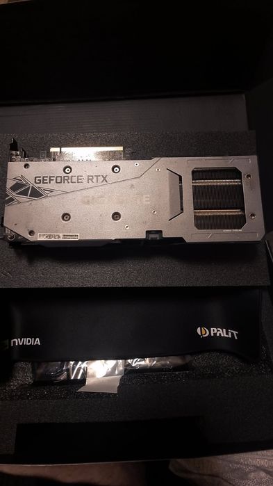 Gigabyte GeForce RTX 3060 Ti Gaming OC 8GB, în stare foarte bună