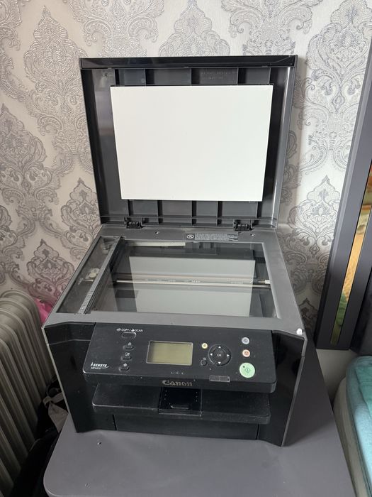Продам принтер Canon MF4410