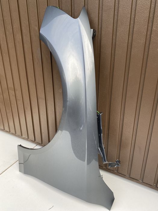 Aripa st fata Audi A4 B8 Facelift  cod culoare LX7R 2012-2015