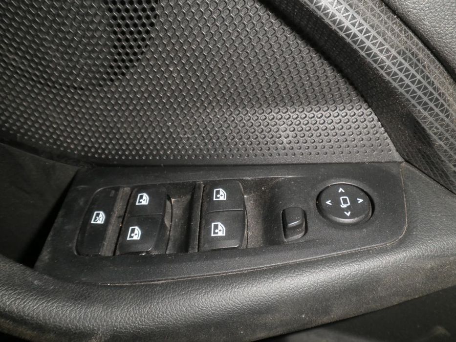 butoane / comenzi geamuri electrice bmw seria 2 f44 7950751