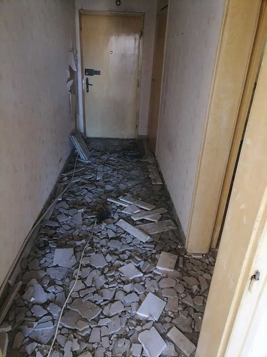 Кърти Чисти Извозва. Къртене