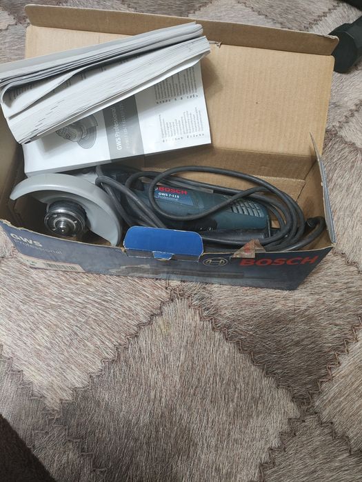 Продам болгарку Bosch