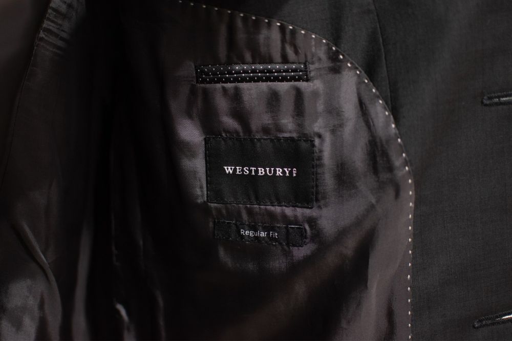 Westbury-Sacou modular regular fit.