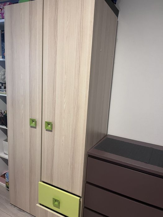 Vand set pat cu saltea si dulap copii, Mobexpert