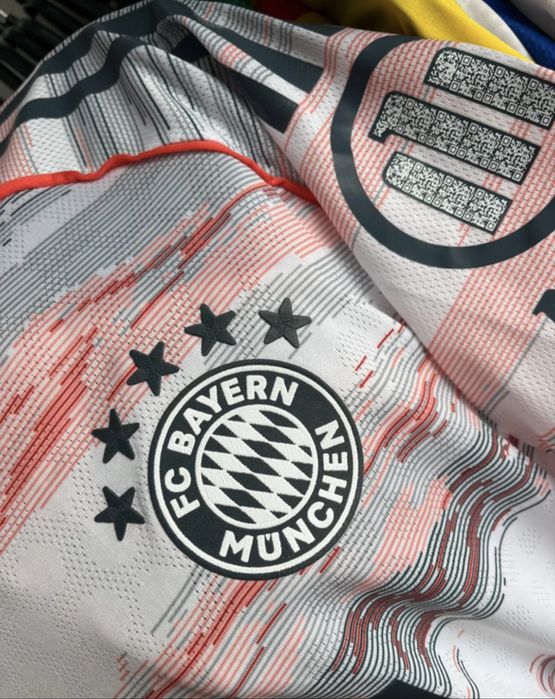 Trixou de fotbal Adidas Bayer Munich Bsyern Munchen Kane 9 marime M