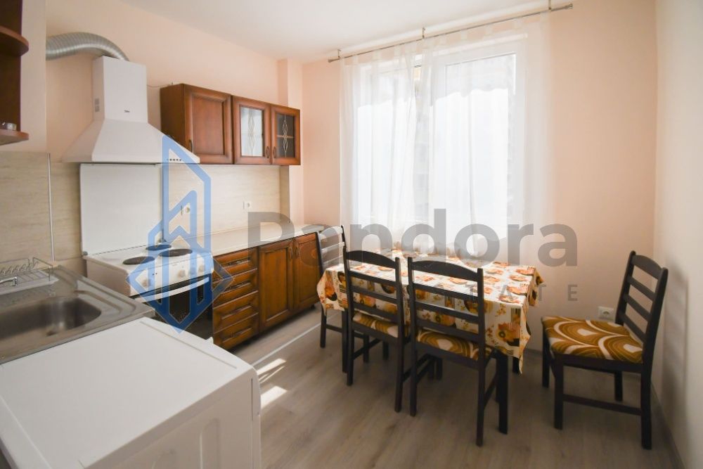 Дава се под наем Двустаен апартамент в София, Гоце Делчев - 71 кв.м за 458.49 € - Снимка #2