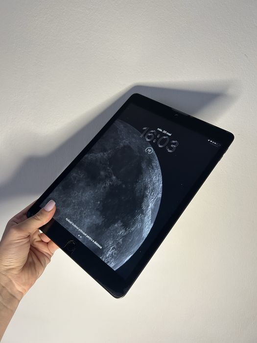 iPad 10.2 9th Generation 2021 – 256GB Wi-Fi + Cellular