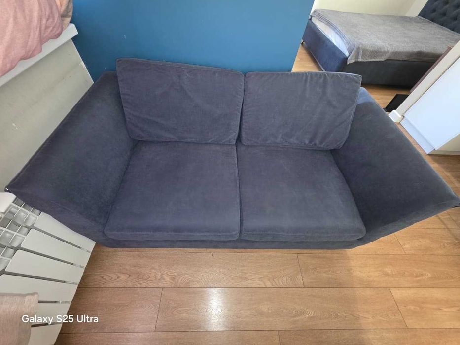 кровать с матрасом, и диван