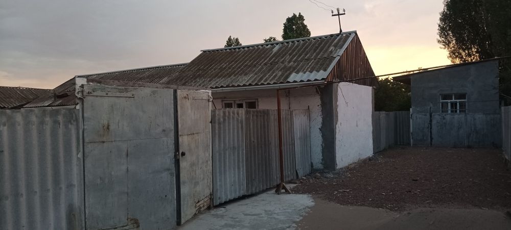 Уй сотилади. 2-хона 3 сотих.Ахмад Яссавийда Юкори Чирчик т. 26000 у.е.