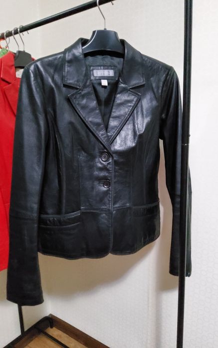Продам кожаные куртки
