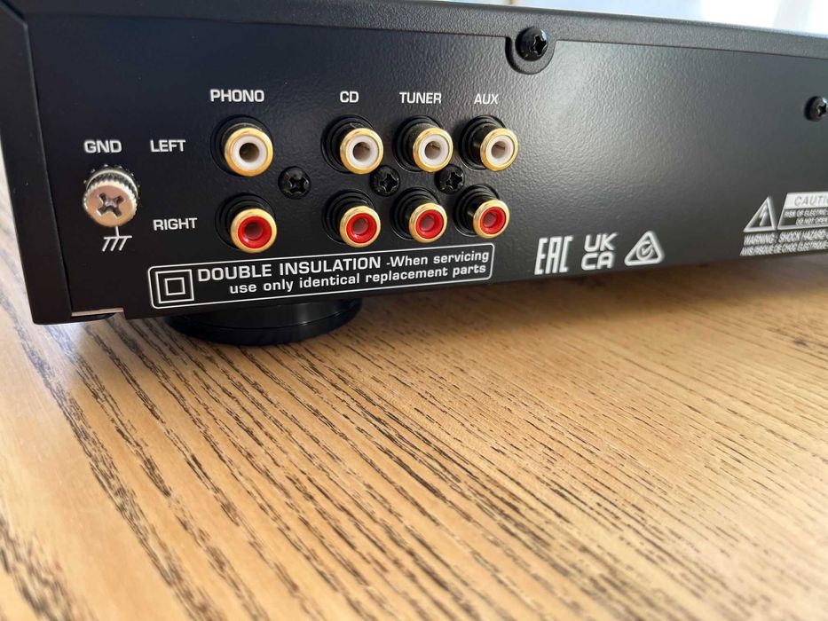 Интегриран усилвател ROTEL A10 MKII