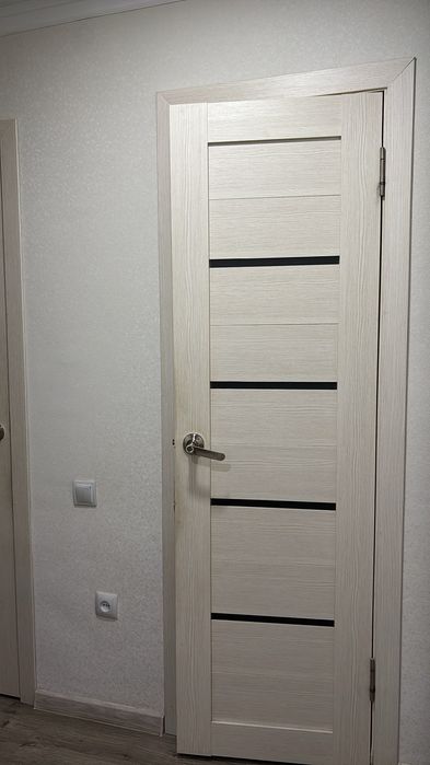 Продам межкомнатные двери