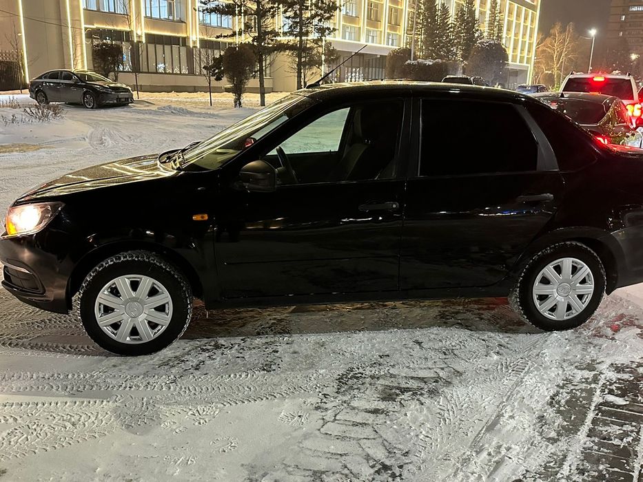 Продам Машину Гранта FL 2020 года