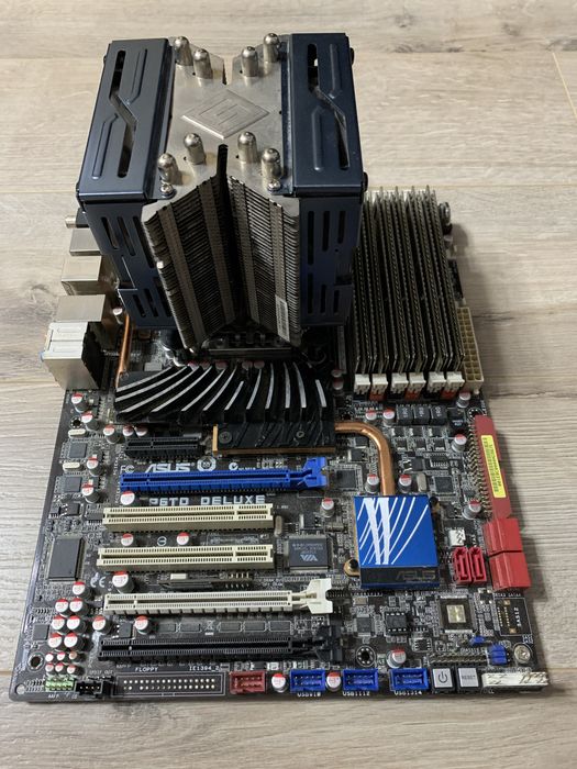 Vand sistem PC entry level gaming, procesor Intel I7, 12 GB memorie RAM