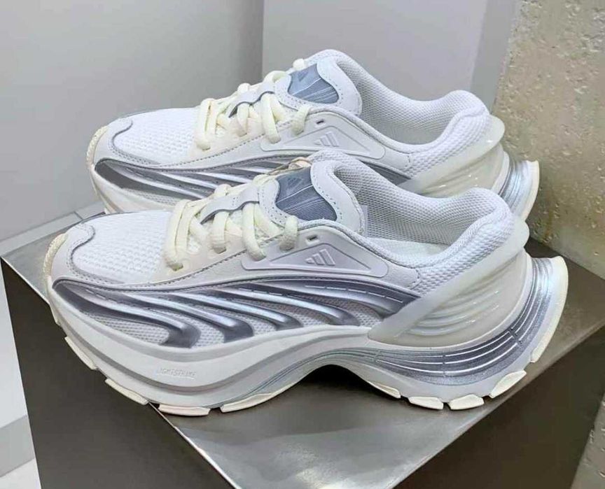 Нови дамски маратонки adidas XLG Metawave White Grey