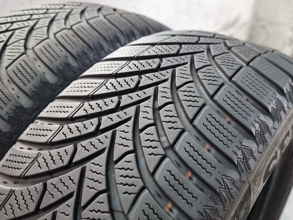 "Dot 24" 195/60/16 Semperit 2Броя: 150лв 6мм