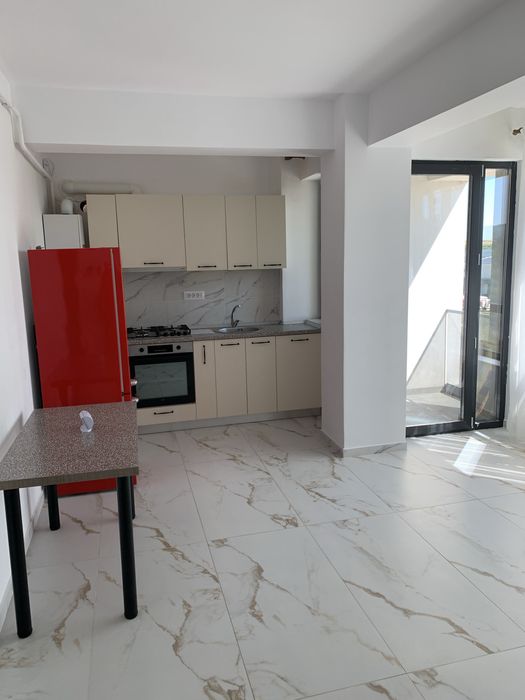 Inchiriez apartament cu 2 camere in Tomesti