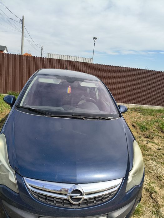 Opel CORSA D, an fabricație 2012, unic proprietar in Romania