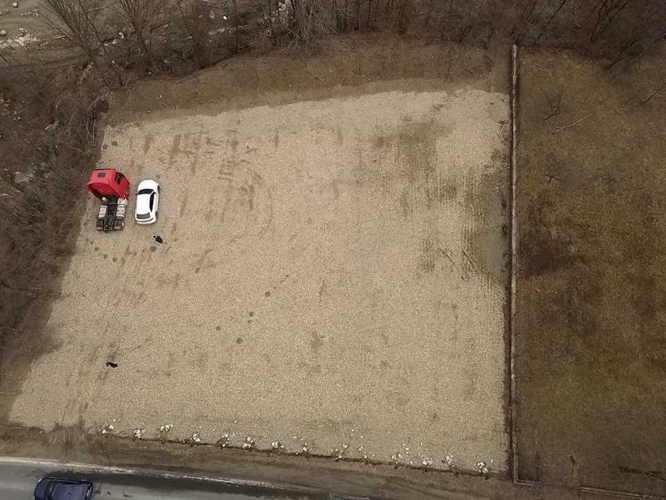 Unic in zona - Teren intravilan DREPT 3300 mp , DN10 , SIRIU