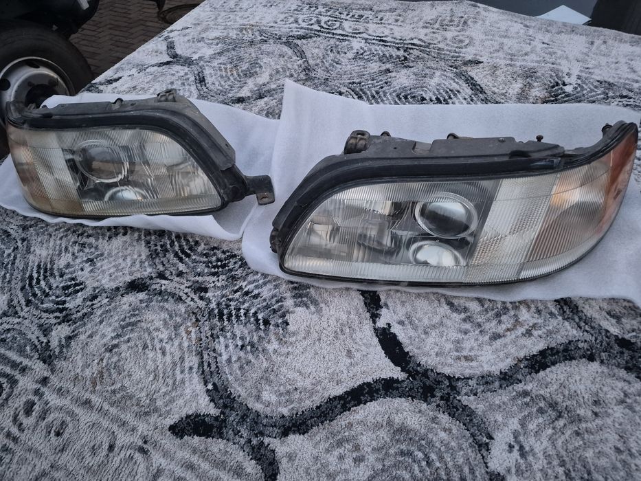 Продам фары комплект lexus gs300 (jzs147), toyota aristo.