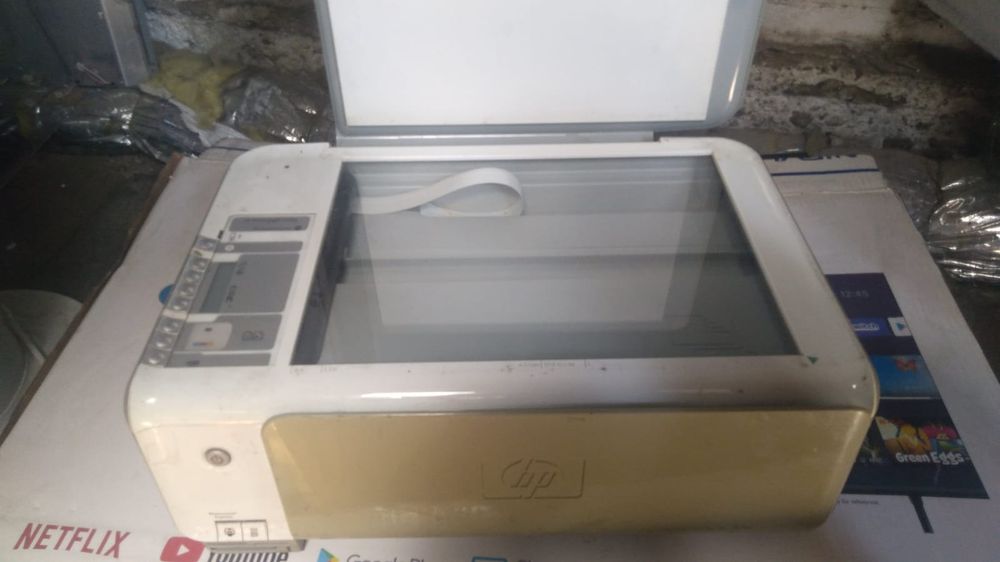 Продам принтер HP на запчасти