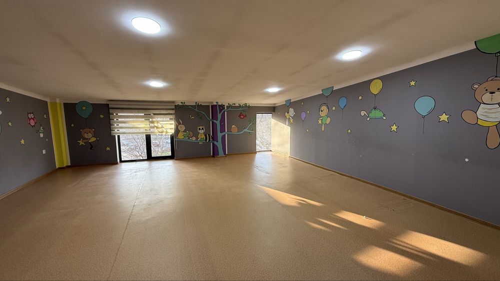 Сдам 3х этажное здание 933м2  в доль дороги Учтепа Без комиссии! F88