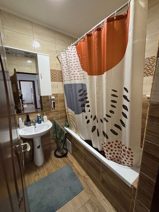 Apartament de închiriat