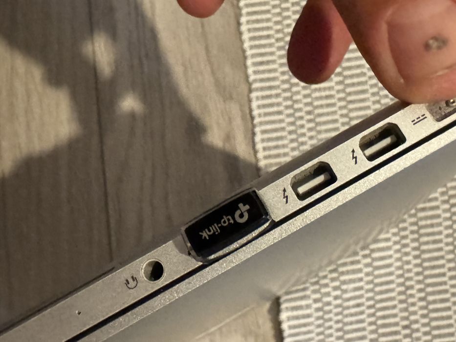 Macbook pro retina 2013 cu bateria defecta