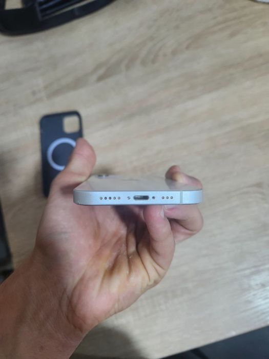 Iphone 12 ideal sotiladi