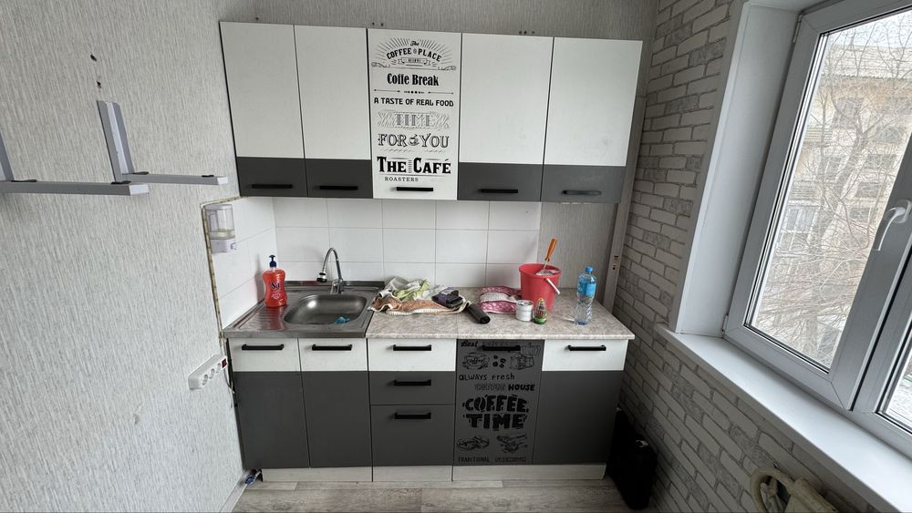 Продается кухонный гарнитур