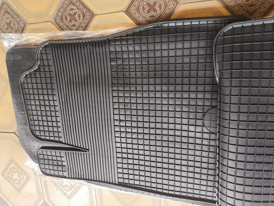 Полики Lexus RX 350. Новые.