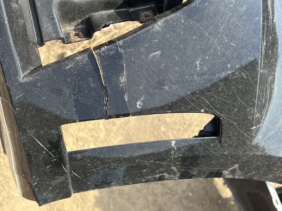 Audi A1 2011 предна броня дясна част и лява част S line