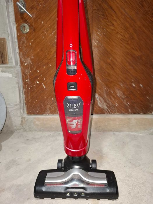 Aspirator vertical Rowenta - Dual Force, RH6753WO, roșu