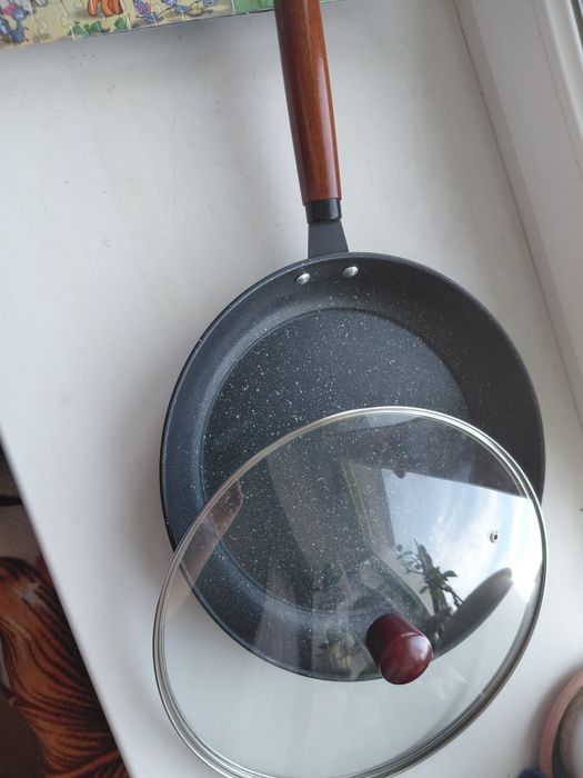 Продам сковороду