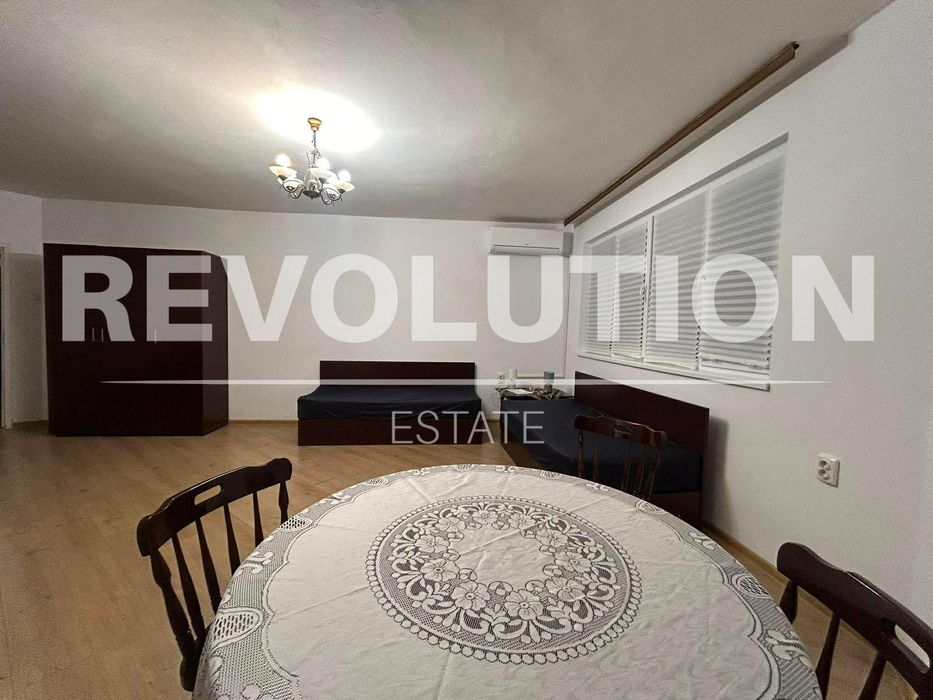 Дава се под наем Тристаен апартамент в Варна, Левски - 80 кв.м за 348.84 € - Снимка #1