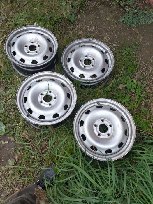 Продам штампованные диски.