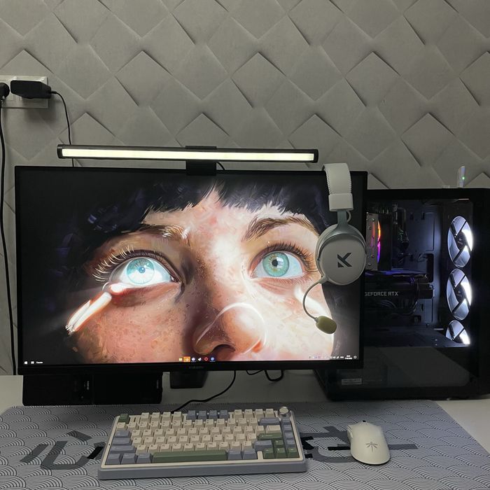 Игровой компьютер и монитор
