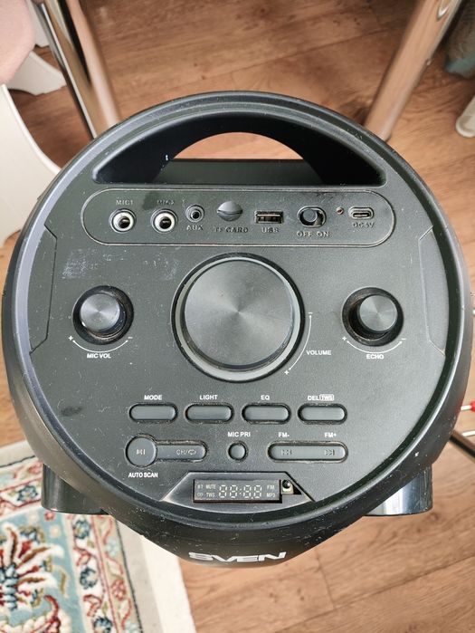 Портативная колонка.