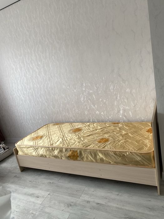 Одноместная кровать